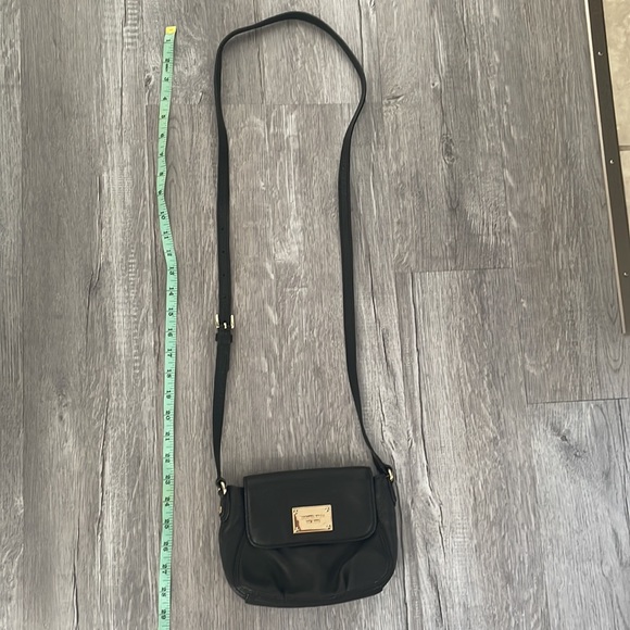 Michael Kors Black Cross Body Bag with Gold Details - Picture 2 of 6